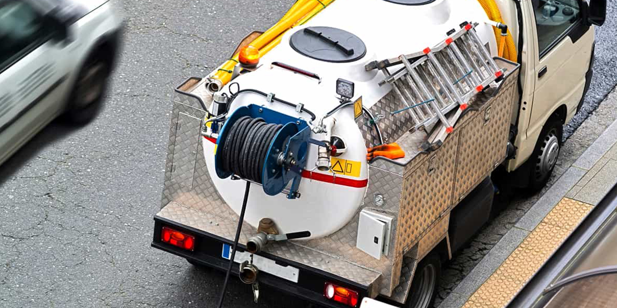 Curage canalisation Comines-Warneton avec camion hydrocureur